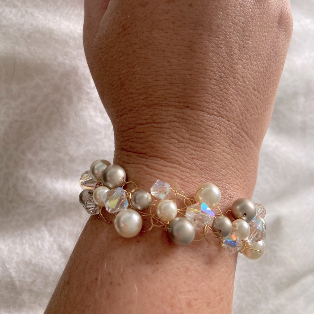 Gold bracelet